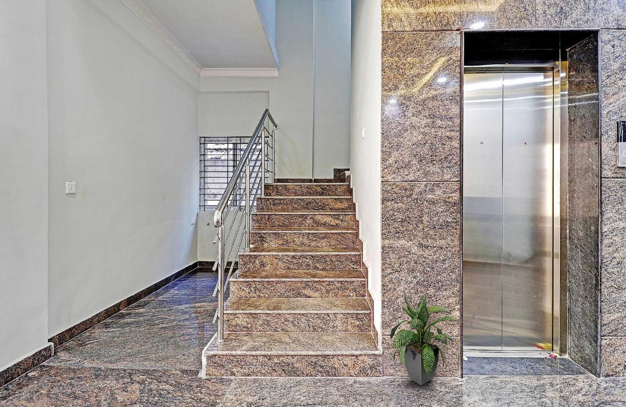 Super Hotel O Skyspace Near Yeshwantupur Railway Station 벵갈루루 외부 사진